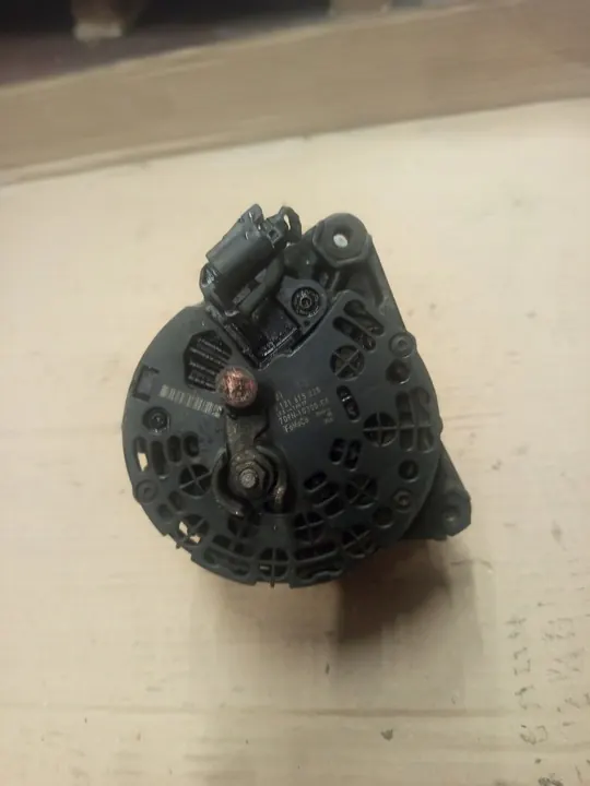 Vaihtovirtageneraattori Ford OE 7G9N-10300-EA image 6