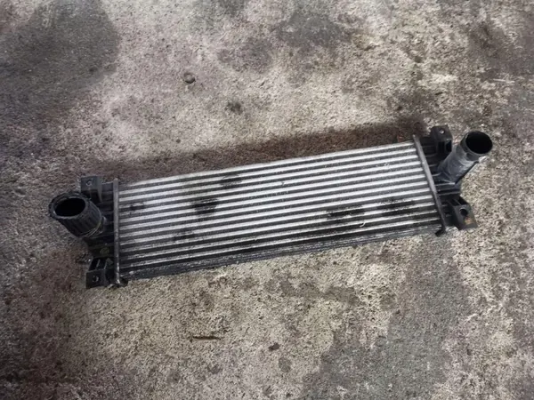Radiador de intercooler SsangYong OEM 621970 - Usado image 2
