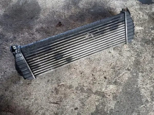 Radiador de intercooler SsangYong OEM 621970 - Usado image 3