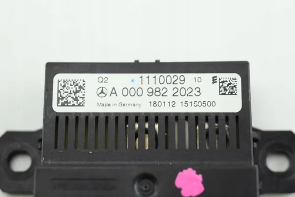 Couvercle batterie Mercedes OEM A0009822023 - Occasion image 3