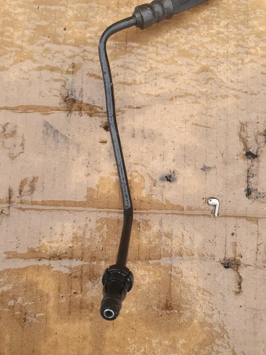 Tuyau d'embrayage VW Golf V 2006 1.4 TSI image 3