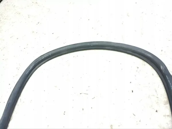 Junta do capô Porsche Panamera 2018 OEM 971823727 image 4