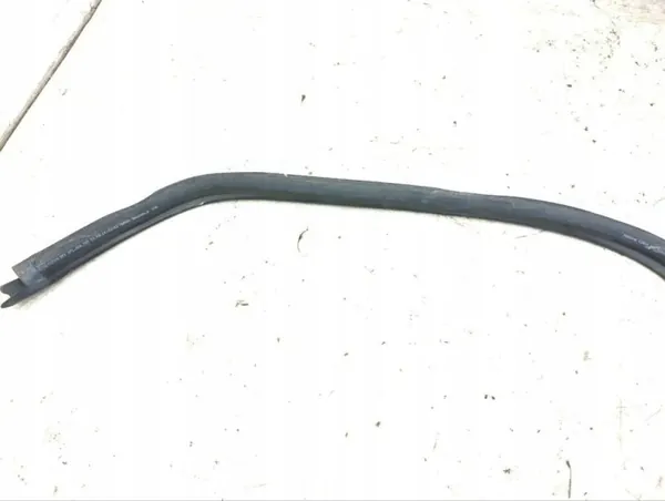 Junta do capô Porsche Panamera 2018 OEM 971823727 image 5