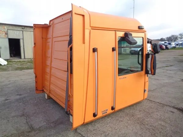 Renault Magnum DXi Euro 5 Cabina OEM 4r4R Usado image 3