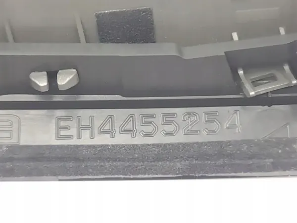 Mazda CX-7 2010 Garniture Console Centrale OEM EH4555254 image 3