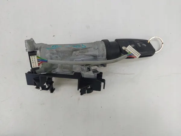 OEM 1K0905851B Avaimenperä VW Golf VII:lle - Käytetty image 3