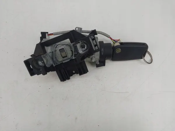 OEM 1K0905851B Avaimenperä VW Golf VII:lle - Käytetty image 4