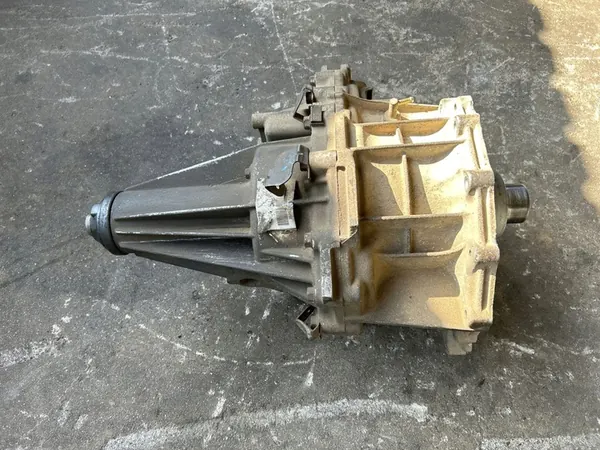 2006 Nissan Navara D40 Boîte de transfert EA301 image 2