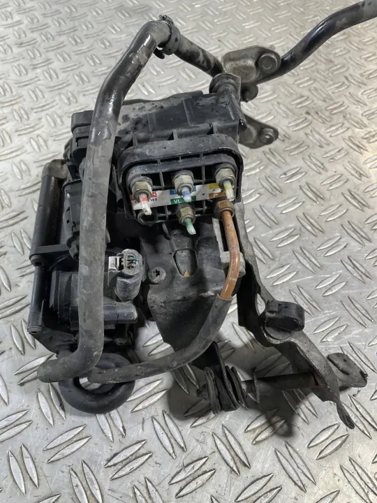 Mercedes-Benz OEM A0993200004 Ophangingcompressor image 5