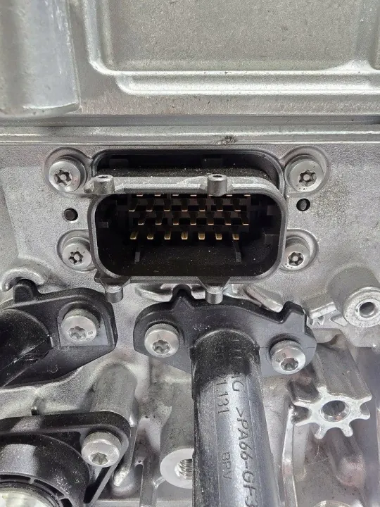 VW Golf VII Wechselrichter OEM 5QE907070Q - Gebraucht image 5