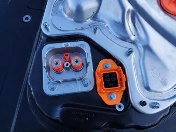 Batería de tracción Tesla Model 3 OEM 1666969-00-D image 3