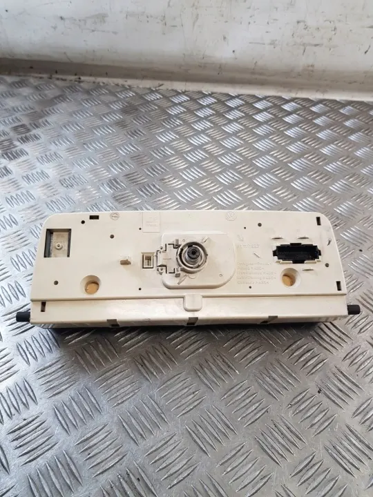 VW T4 Instrumentpanel OEM 701919033DK - Begagnad image 3