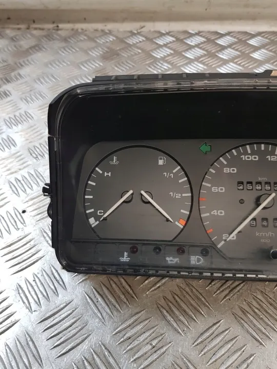 VW T4 Instrumentpanel OEM 701919033DK - Begagnad image 6