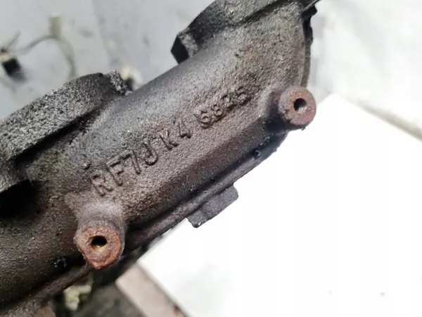 Colector de escape Mazda 5 OEM RF7J 2007 2.0L image 4