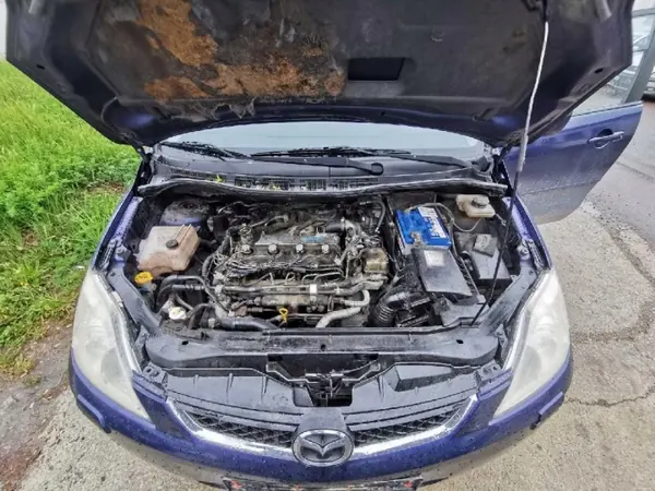 Colector de escape Mazda 5 OEM RF7J 2007 2.0L image 7