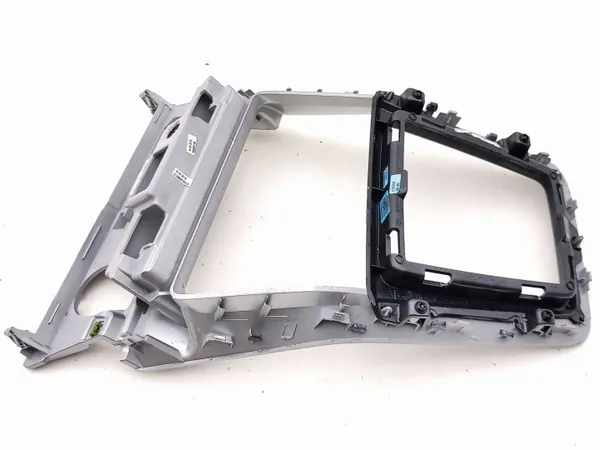 Chassi esquerdo Audi Q3 2019 OEM 83C864260 Usado image 10