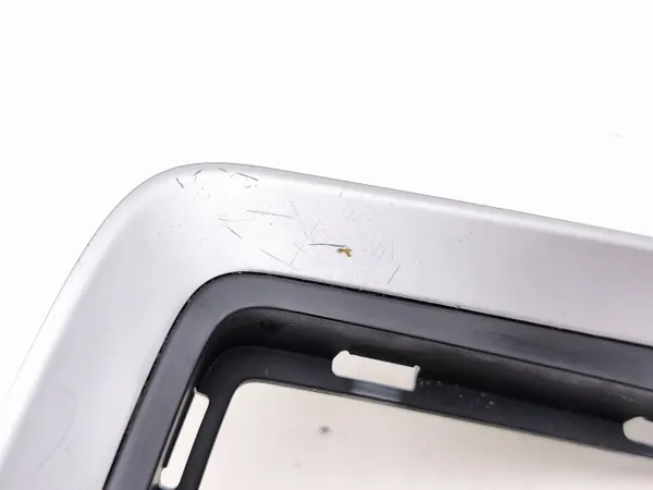 Chassi esquerdo Audi Q3 2019 OEM 83C864260 Usado image 3