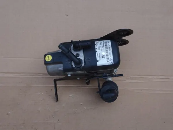 VW Tiguan II Caddy Passat Webasto 5QF815005G OEM image 4