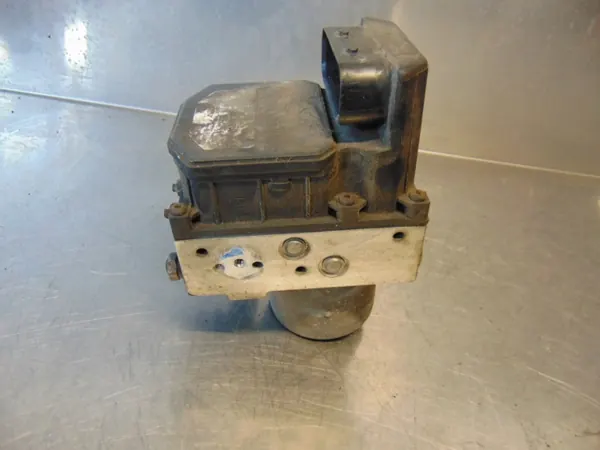 Pompe ABS Toyota OEM 0265950147 pour Avensis T250 image 3