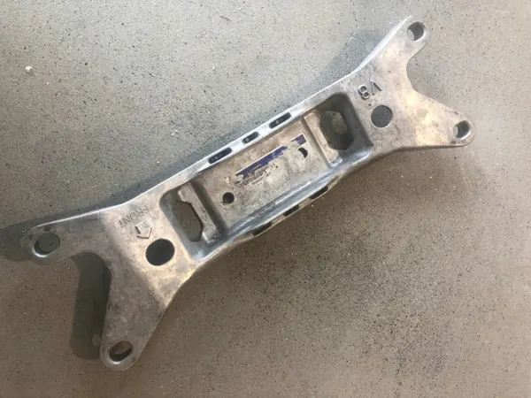 Support de boîte Ford Mustang Mk6 OEM BR33-5060-BC image 2