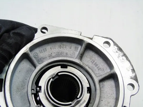 OEM 1056414044 Vaihteiston Laakeriholkki BMW:lle image 6