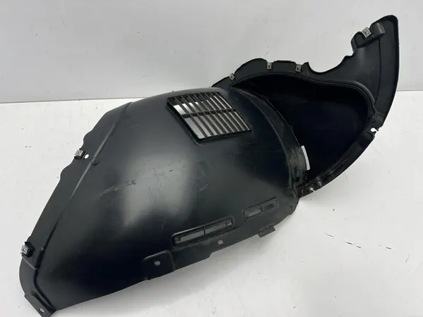 VW GOLF VIII 5H Front Right Wheel Arch OEM 2020- image 3