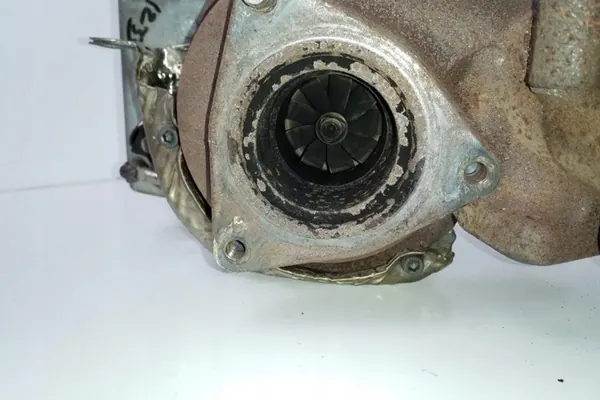 Turbocharger JEEP GRAND CHEROKEE IV 3.0L diesel OEM 68211213AC image 2