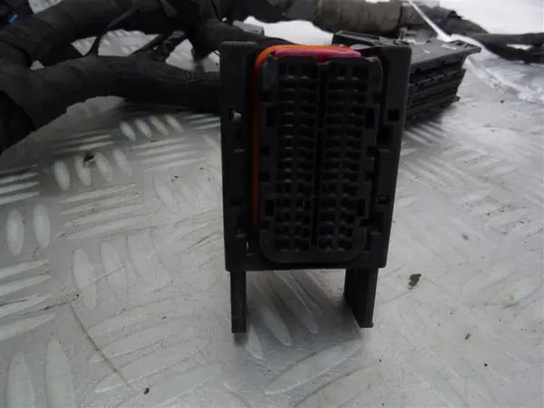 Harness Motor OEM 13427879 para Opel Zafira C image 5