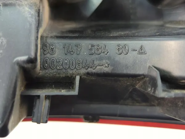 Luz trasera izquierda para Peugeot 2008 facelift 2018 image 8