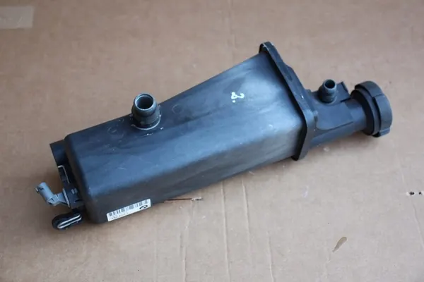 BMW E46 E85 Z4 Ausdehnungsbehälter 7573751 image 2