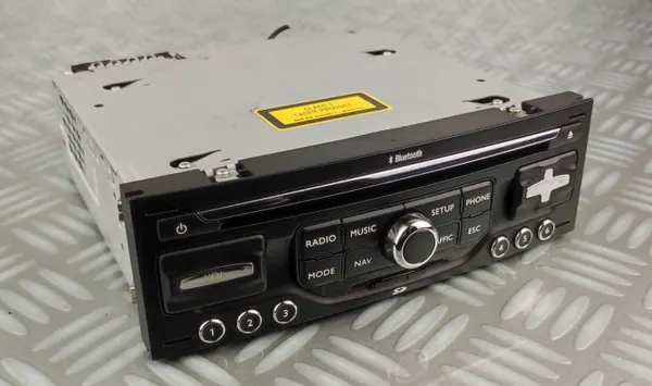 OEM 96661986XT Radio Navigoinnilla & Bluetoothilla image 2