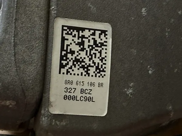 AUDI Q5 8R Oikea etujarrusatula 8R0615108H image 5