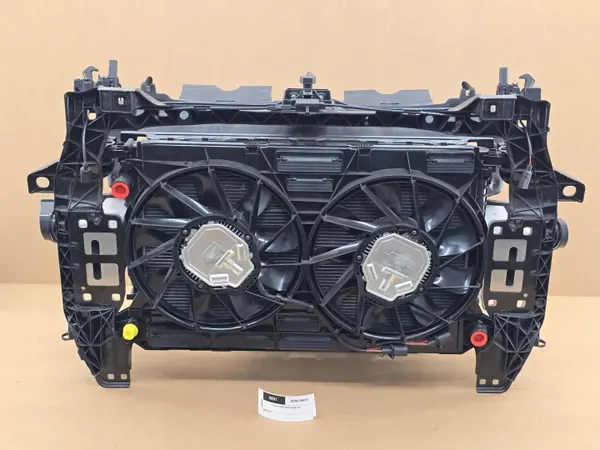 Pas przedni chłodnice AUDI Q8 4M8 Q7 4M LIFT 8W0121003D image 3