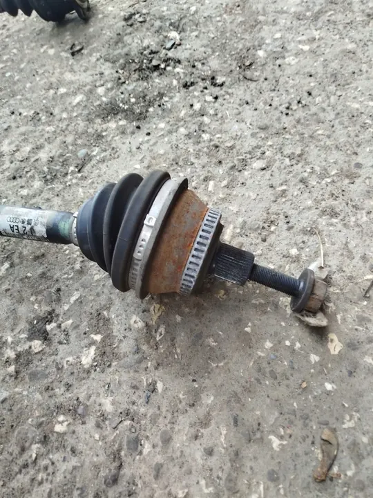 VW Passat B5 A6 C5 Höger Drivaxel 8D0407272EA image 2