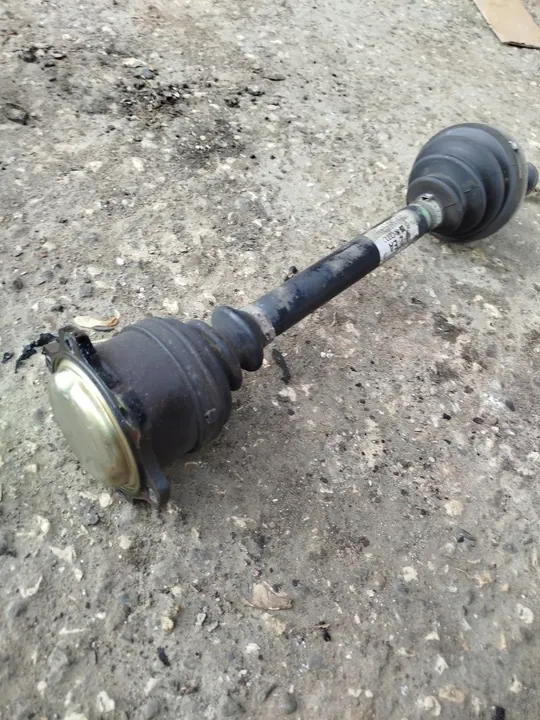 VW Passat B5 A6 C5 Höger Drivaxel 8D0407272EA image 3