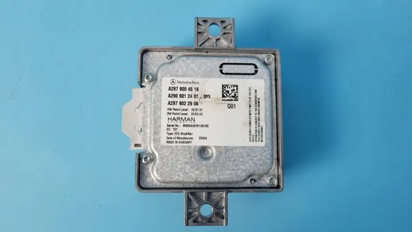Mercedes EQE 350+ 23r Versterkermodule OEM A2909012401 image 10