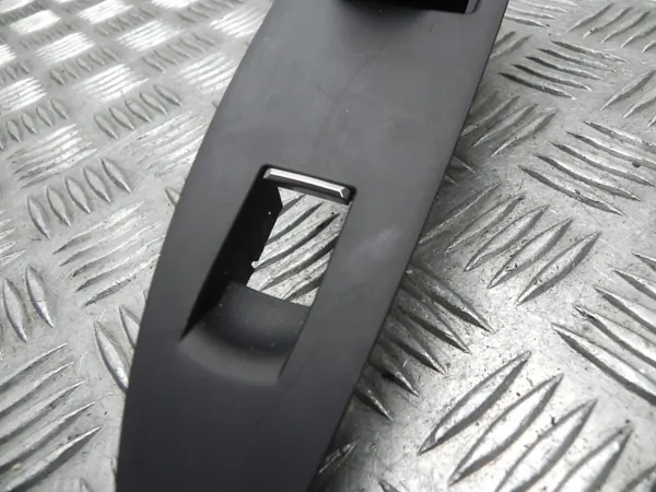 Cinzeiro BMW OEM 9116338 para Série 7 2012 image 3