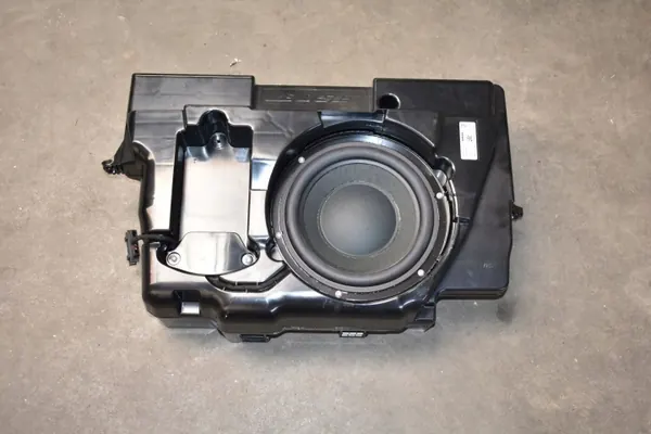 Subwoofer OEM 95B035481B pour Porsche Macan image 2