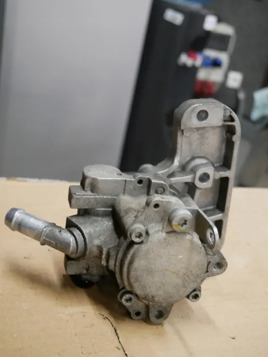 BMW servostyrpump OEM 6788838 för N47N motor image 4
