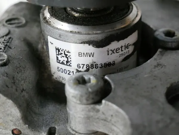 BMW servostyrpump OEM 6788838 för N47N motor image 7