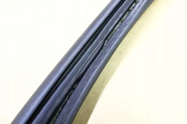 Joint de coffre arrière BMW OEM 7478923 pour Série 4 image 3