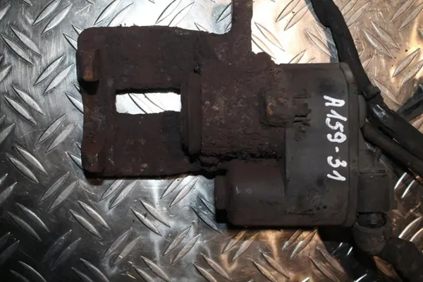 Volvo XC60 2010 Jarru sylinteri OEM 276498 image 3