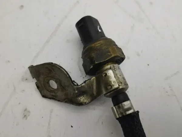 Mercedes-Benz Kraftstoffdrucksensor OEM A6510703081Q2 image 8