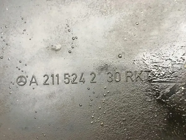 Mercedes W211 Vaihteiston Aluslevy OEM A2115242830 image 6