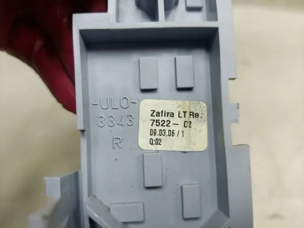 OEM 752202KASACJA Höger Baklykta Insats - Opel image 4
