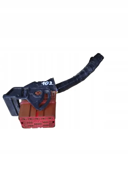 Steckdose OEM 0-1563200-1 für VW Golf III image 2