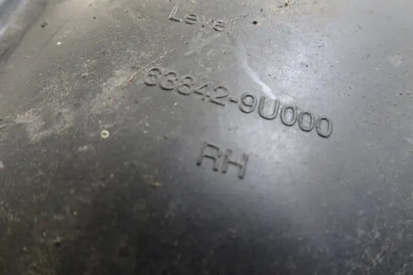 NISSAN NOTE E11 Front Right Wheel Arch 638429U000 image 4