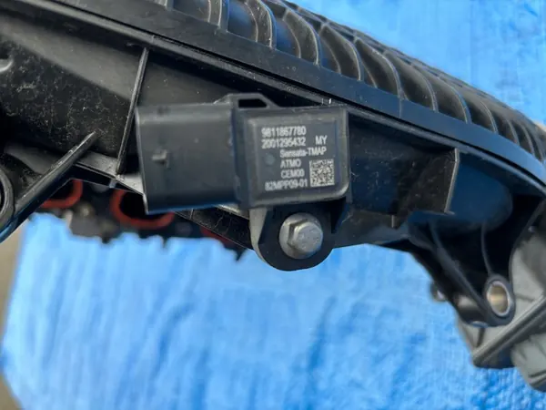 PEUGEOT 208 II OPEL CORSA F Coletor de admissão 1.2 VTI image 6