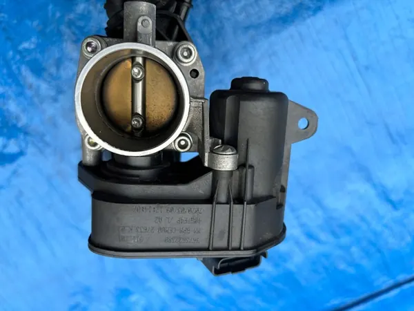 PEUGEOT 208 II OPEL CORSA F Coletor de admissão 1.2 VTI image 7