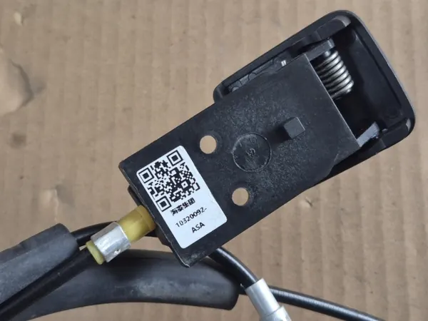 Lien de capot MG ZS 17- Lift OEM 10320092 image 6